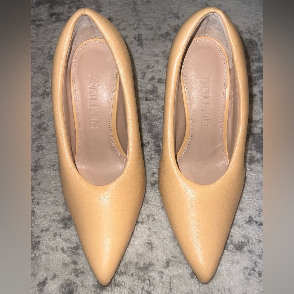 Jacquemus Heels new slightly used. In perfect condition.